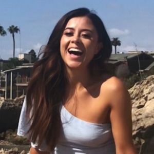 Meet your Posher, Mayra